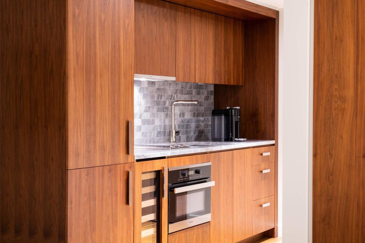 הונולולו The Ritz-Carlton Residences, Waikiki Beach Hotel מראה חיצוני תמונה