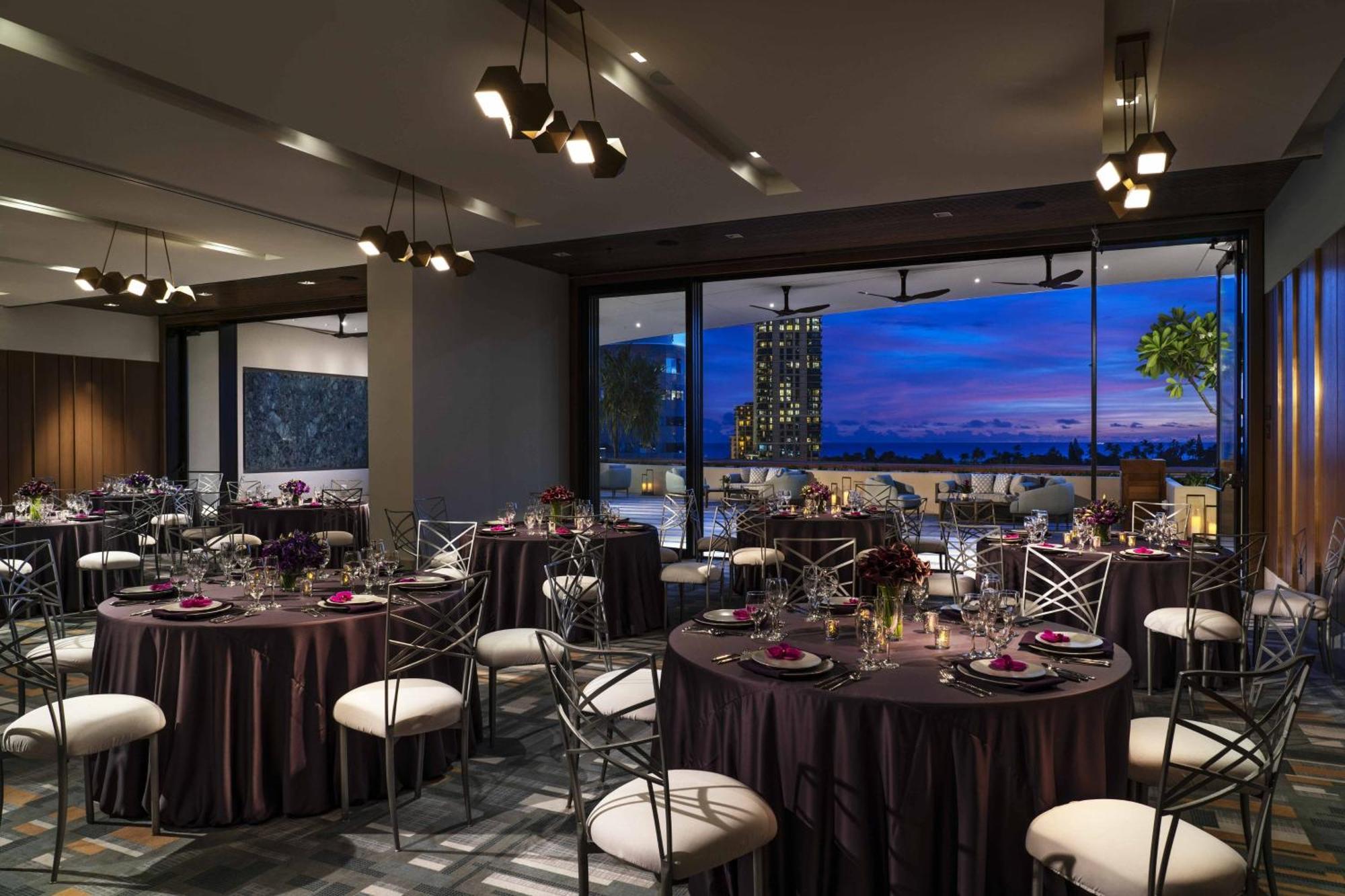 הונולולו The Ritz-Carlton Residences, Waikiki Beach Hotel מראה חיצוני תמונה