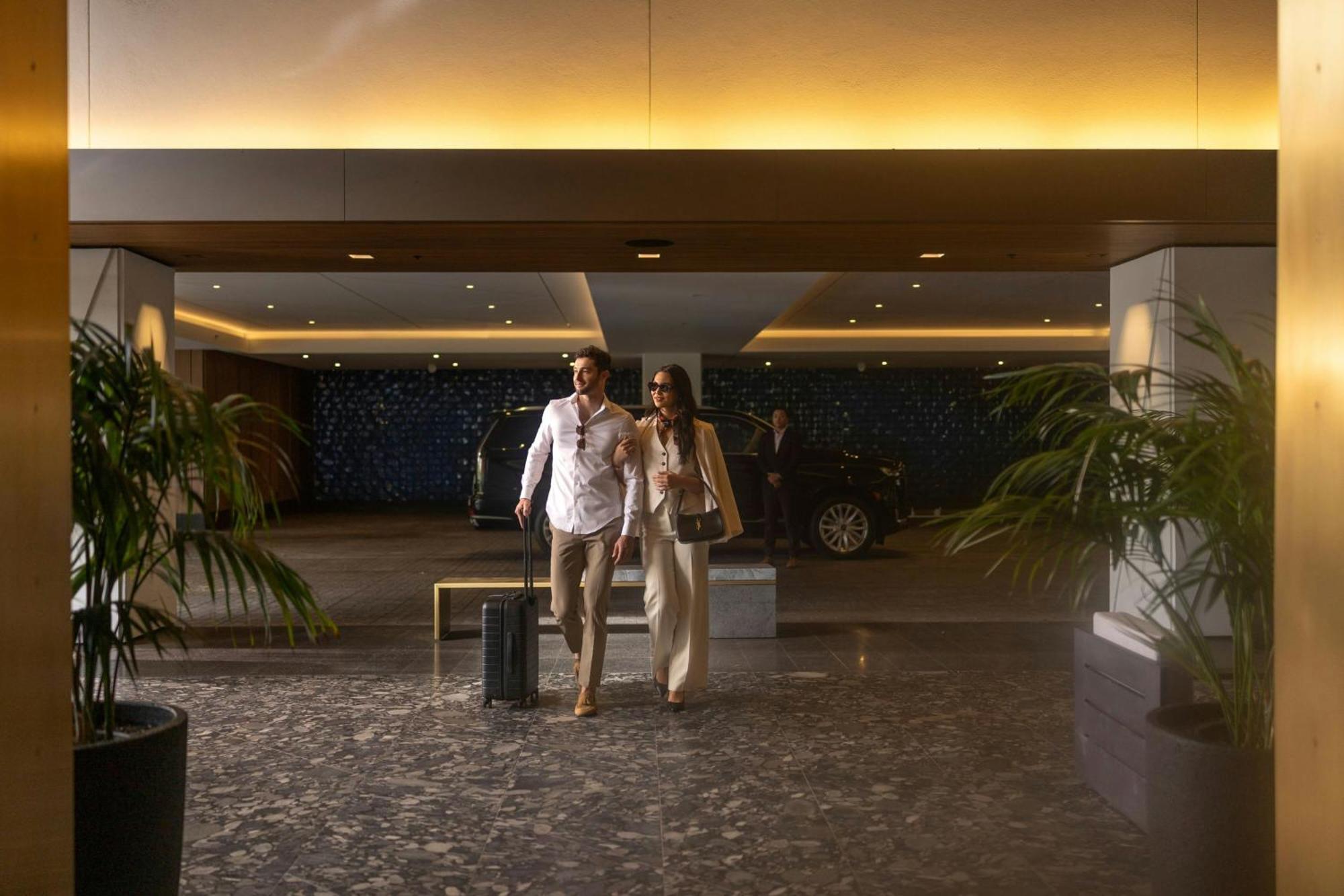 הונולולו The Ritz-Carlton Residences, Waikiki Beach Hotel מראה חיצוני תמונה